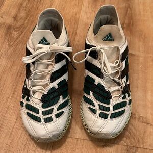 PREDATOR ACCELERATOR 4D EQT